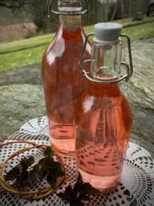 lahodný kopřivový sirup