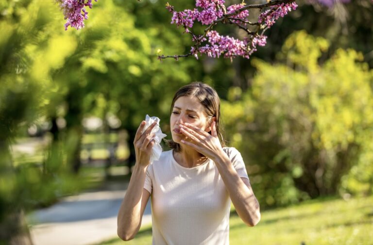 Jak na jarní alergie přírodní cestou